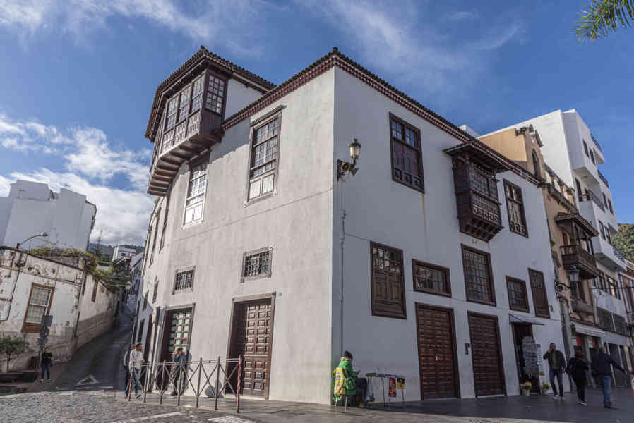 Tenerife 214 - Icod de los Vinos.jpg
